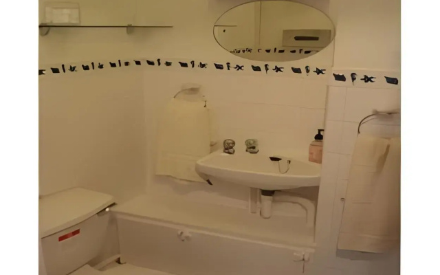 Hubert House Guesthouse