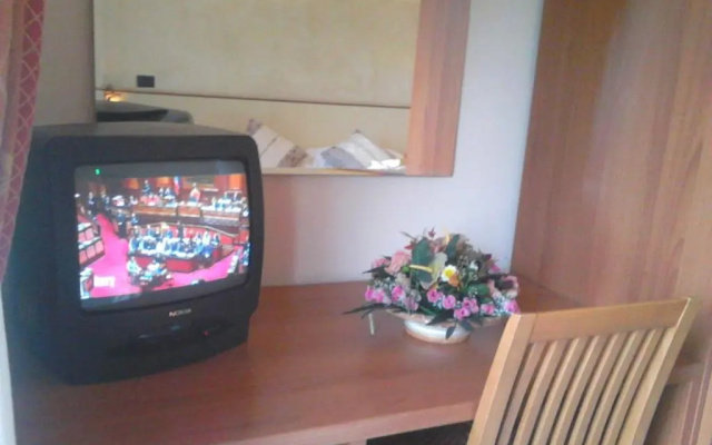 Hotel Happy Days