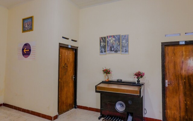 Hotel Maya by OYO Rooms