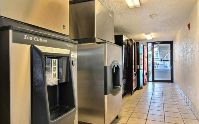 Motel 6 Amarillo, TX - Airport