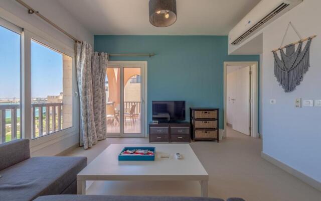 Lagoon View 1BR Apartment in Waterside El Gouna