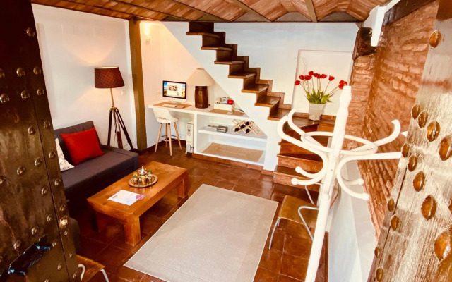 Almocabar Luxury Apartment