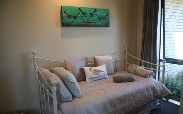 Aidanfield Gardens Bellissimo – Guest Rooms – Christchurch