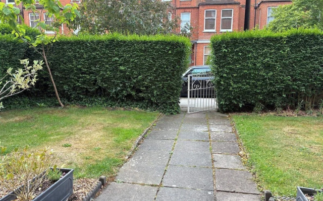London Apt - Sleeps 5 - Great Transport Links