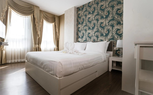 Courtyard Khaoyai by P.K.