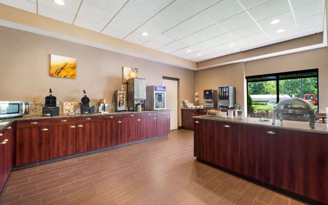 Comfort Suites Northlake