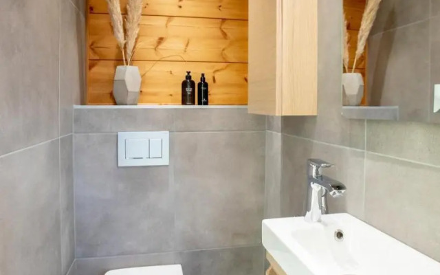 Riverside luxury suites