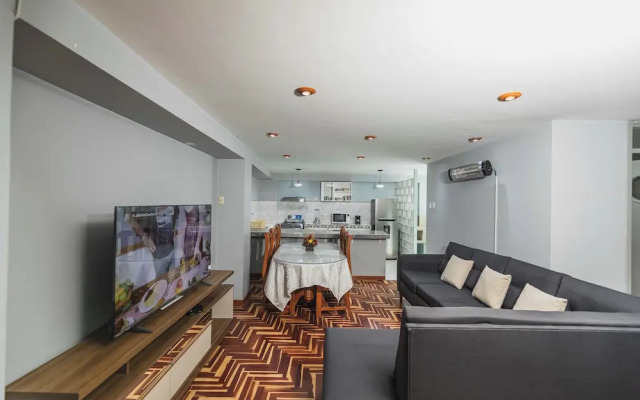 San Pedro Apartments