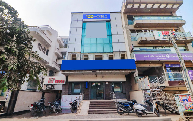 OYO Premium Rohini