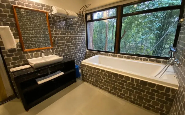 Wilderness camp Resort Pench