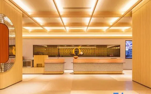 Orange Hotel (Xinyang East Station Branch）