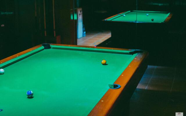 Thumbstar Hotel Bar