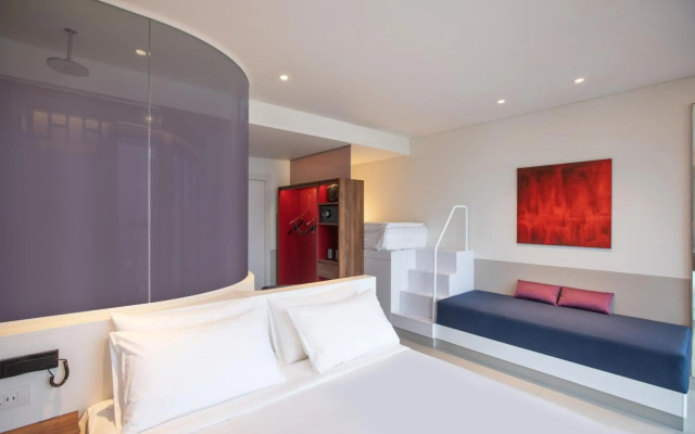 Wink Hotel Saigon Centre