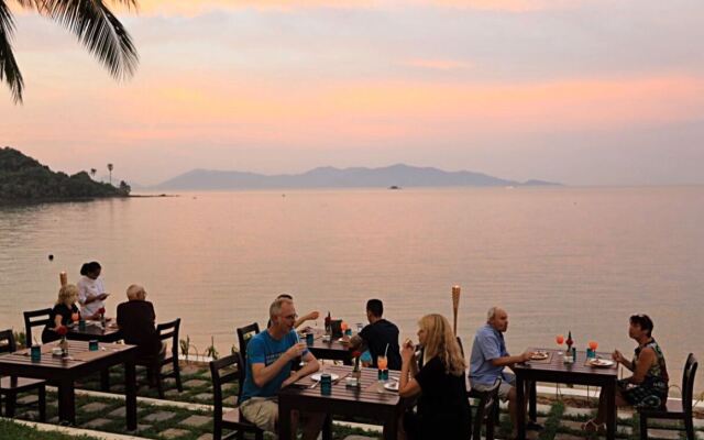 Samui Palm Beach Lead by Celes Samui