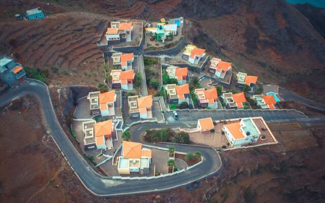 Luatur - Alojamento e Restauração