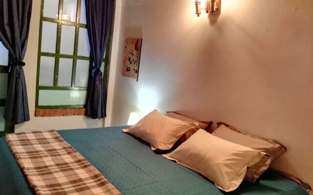 Mola Hostel