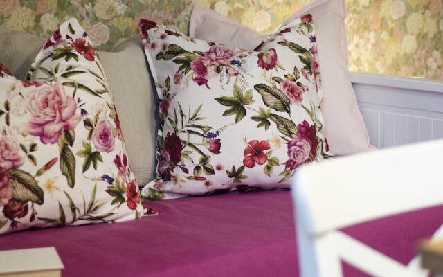 JOIVY Flowers Apartment 25