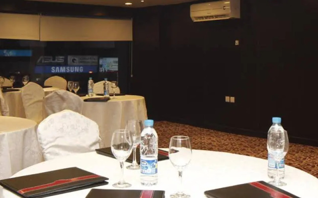 Business Inn Olaya Hotel
