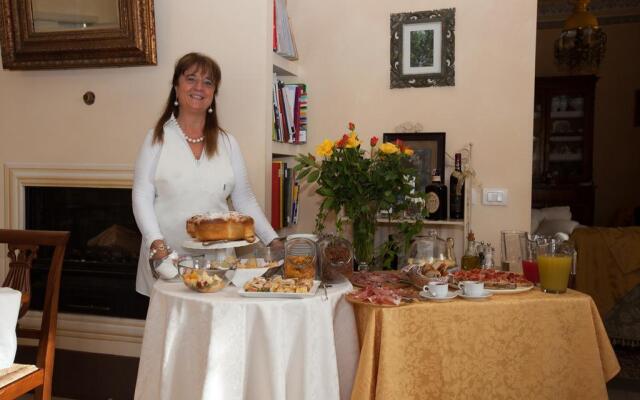 Marta Guest House