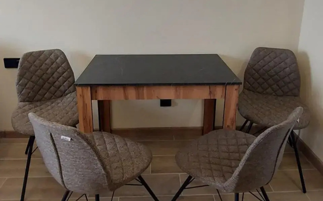 Apartamenty na prospekte Sozidatelej 114/2