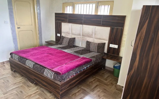N V Villa Homestay