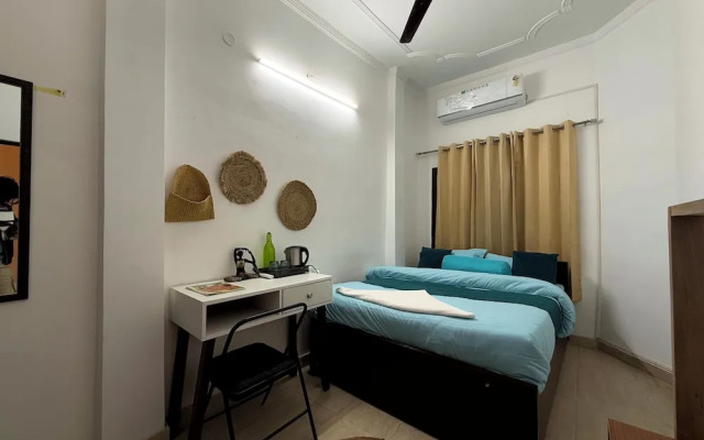 Yes Hotel By The Ganges