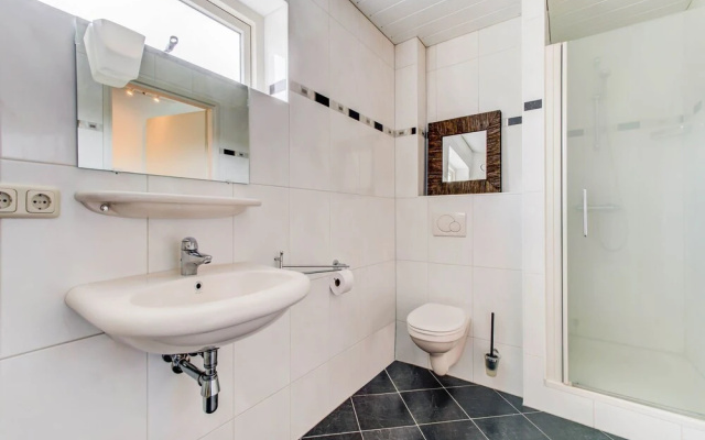 Lovely Holiday Home in Zeewolde With a Swimming Pool