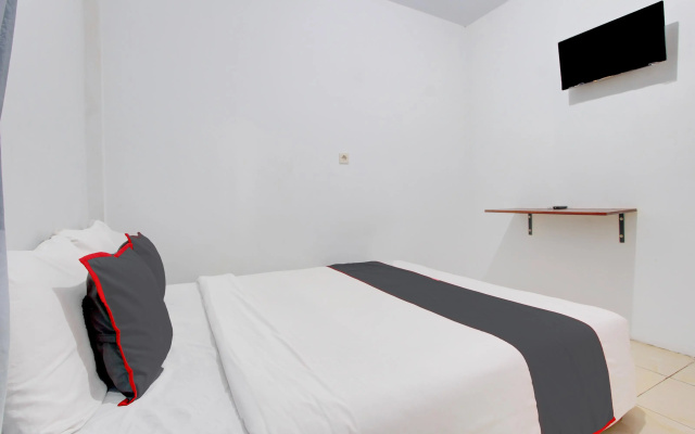 Hotel O Airport Guesthouse – Guest Rooms – Semarang