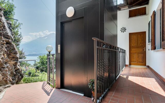 Relaxing Retreat With Pool