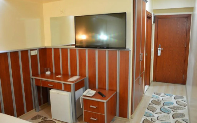 Remay Hotel