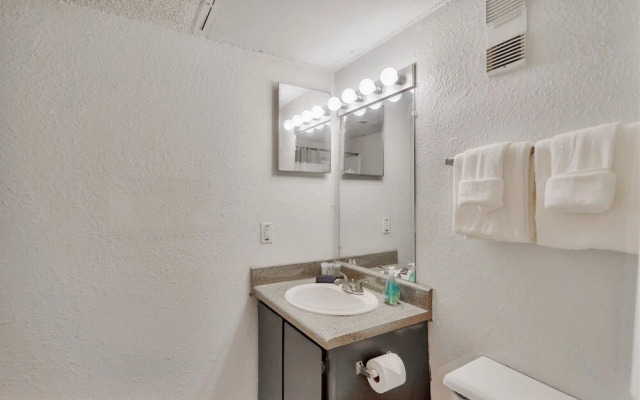 Relaxing 1BR Getaway in Heart of Midland