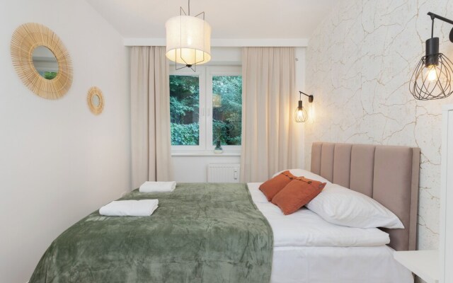Gdynia Centrum Apartment by Renters