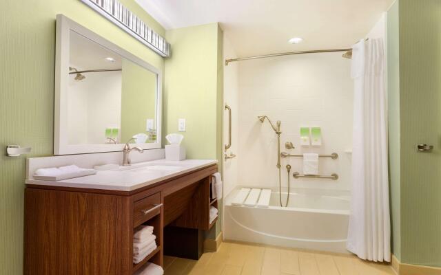 Home2 Suites by Hilton Fargo, ND