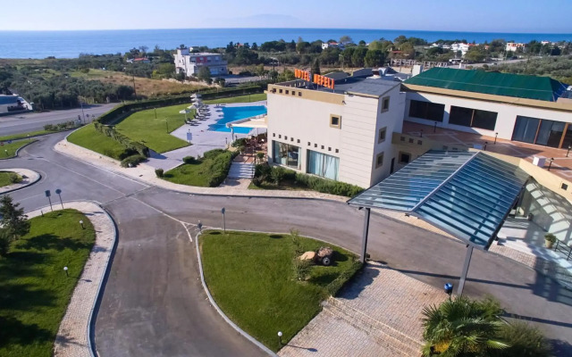 Nefeli Hotel