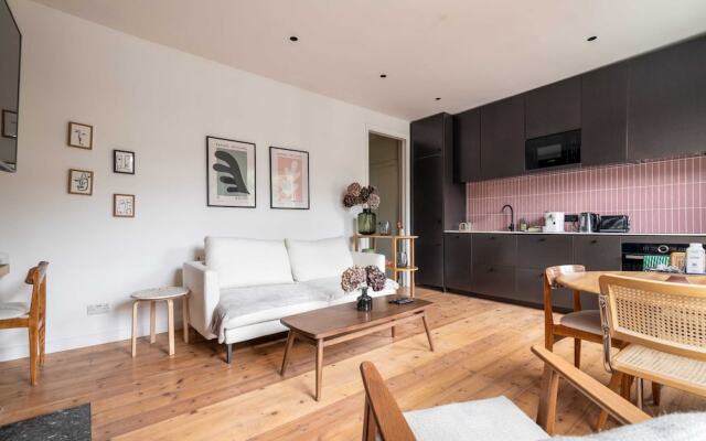 Modern North London Apartment