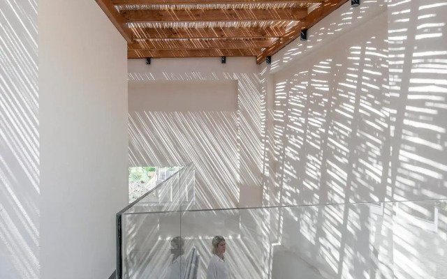 Amyntas Seafront Hotel