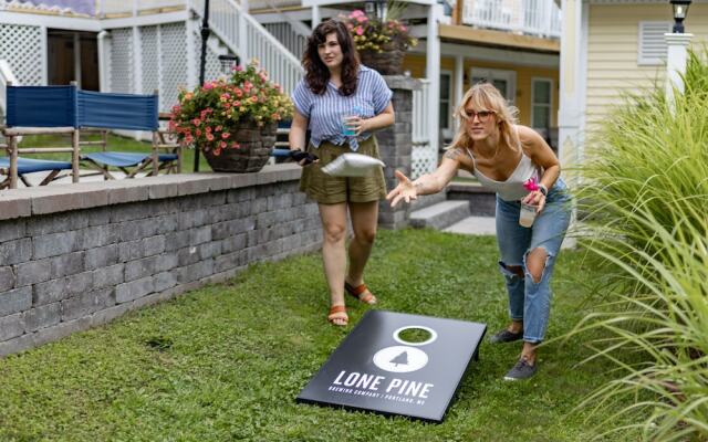 The Admiral's Inn Resort