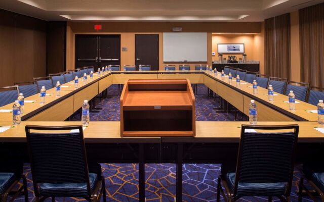 Courtyard Hot Springs