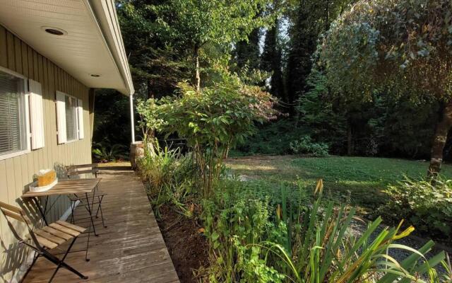 A Garden Oasis - 3-Bed Private Home Off Hwy 1