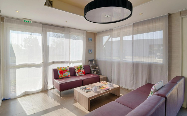 Hôtel Kyriad Lyon Est
