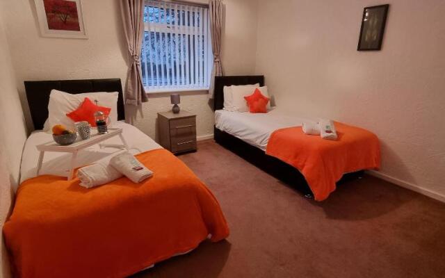 PREMIER - Whifflet Apartment