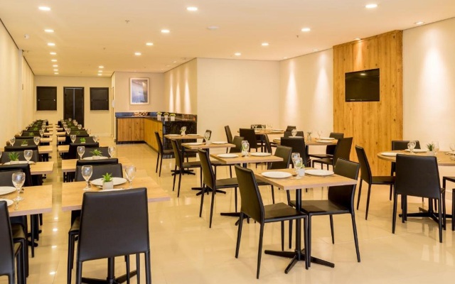 Bristol Easy Hotel - Rio Bonito