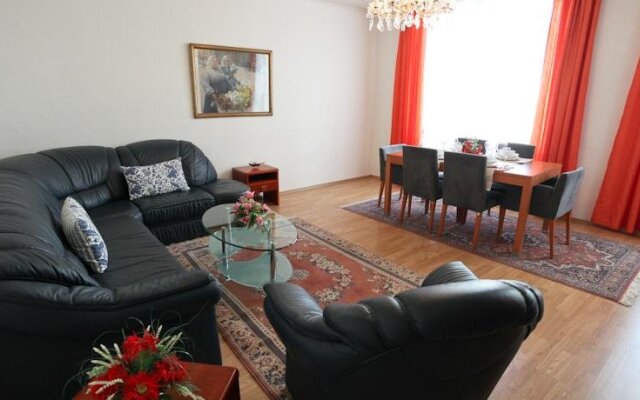 Mozart Apartments