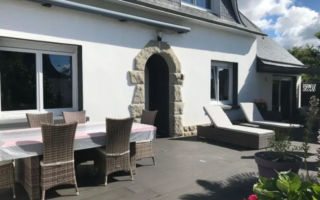 Holiday House With Private Pool in a Shared Property