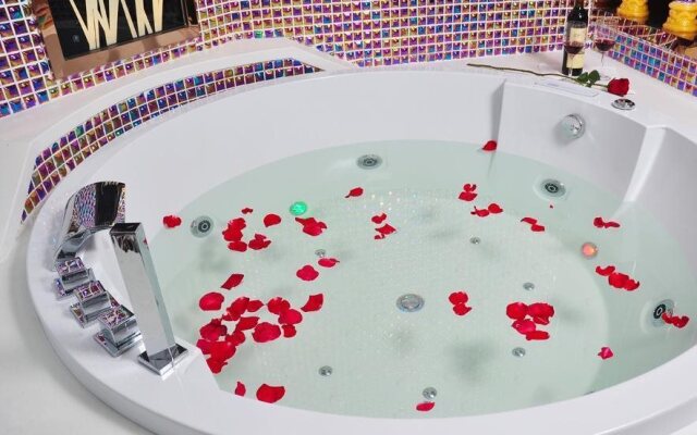 Hangzhou Fancy Lovers Hotel