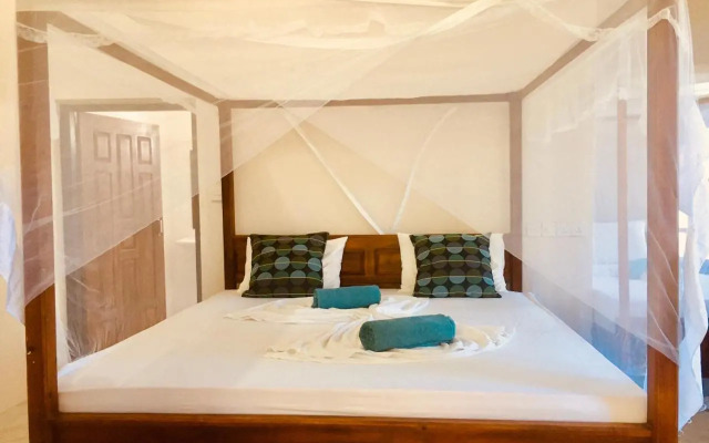 Little Lagoon Hostel