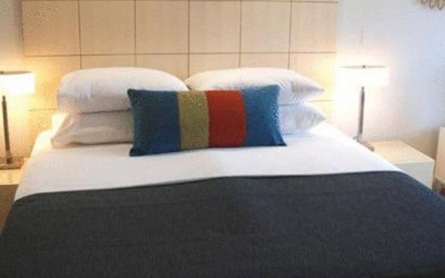 Broadwater Mariner Resort