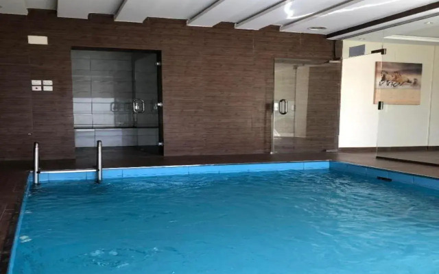 Rohara Resort