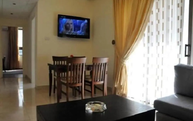 Golden Palace Hotel Apartments