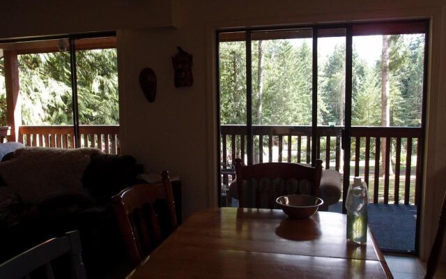 Cowichan Valley Hostel